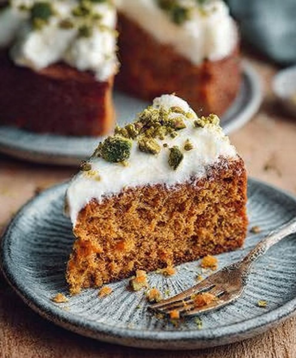 Wie man unwiderstehlich saftige Karottenkuchenstücke zubereitet image 2